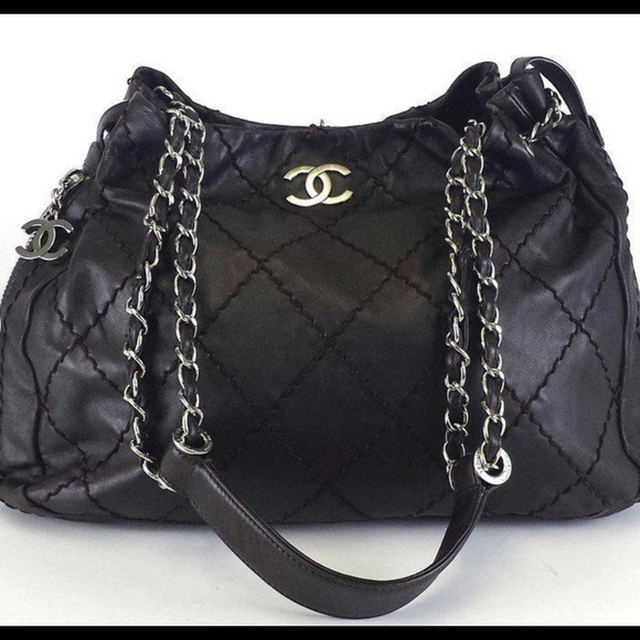 Authentic Chanel expandable tote. - Picture 9 of 10